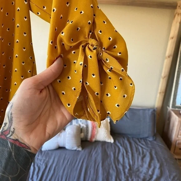 Lily White/ Off Shoulder Mustard Print Blouse - Picture 3 of 4